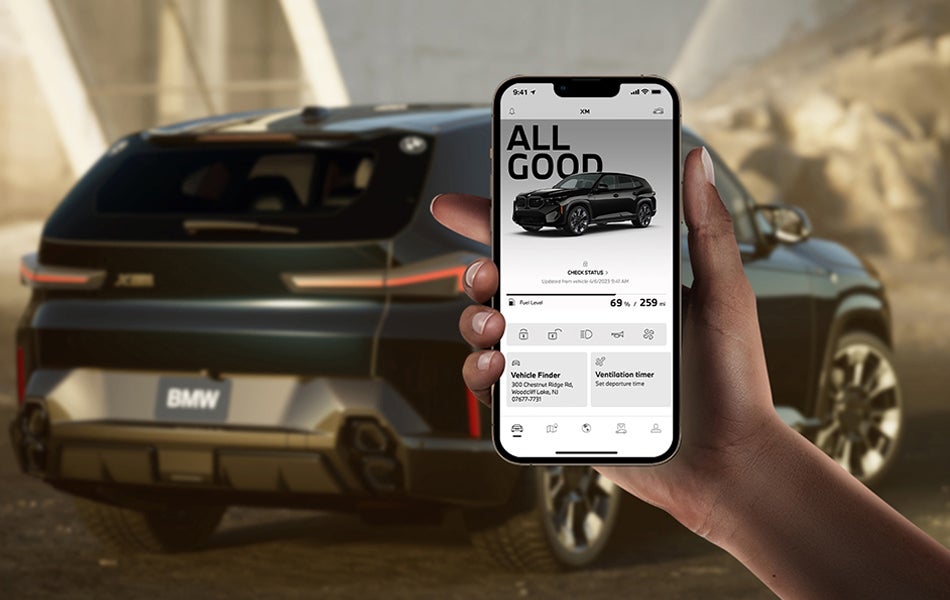 BMW XM Curved Display and My BMW app BMW Showcase 1 in Derwood MD